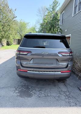 Gray 2023 Jeep Grand Cherokee L Limited