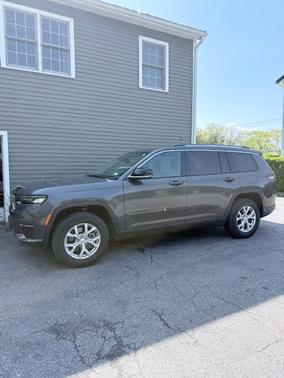 Gray 2023 Jeep Grand Cherokee L Limited