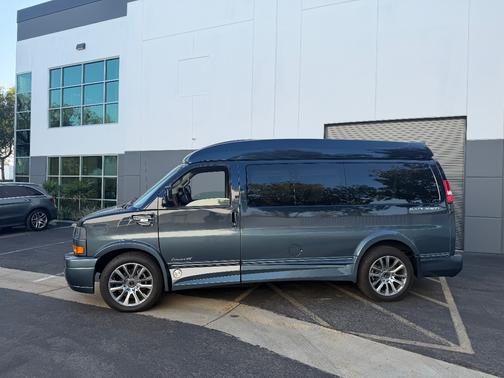 2021 GMC Savana 2500 Work Van