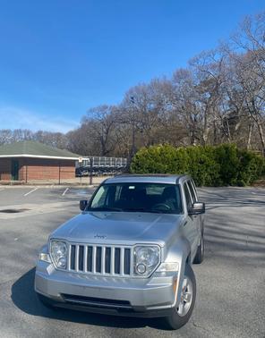 Gray 2012 Jeep Liberty Sport
