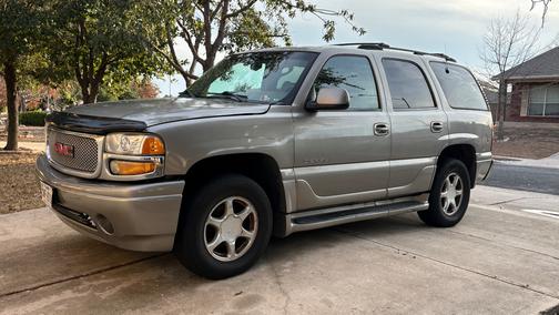 2001 GMC Yukon Denali