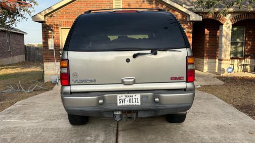 2001 GMC Yukon Denali