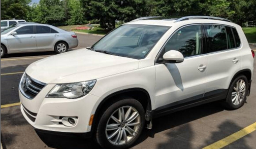 2010 Volkswagen Tiguan SEL