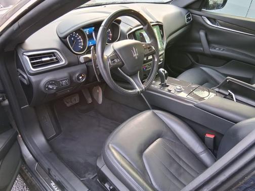 Gray 2017 Maserati Ghibli Base