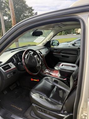 2013 Cadillac Escalade ESV Luxury