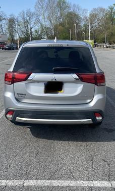 Gray 2018 Mitsubishi Outlander ES