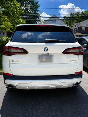 White 2023 BMW X5 xDrive40i