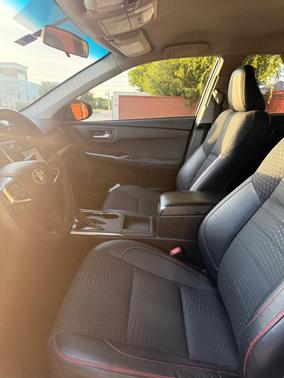 Black 2015 Toyota Camry SE