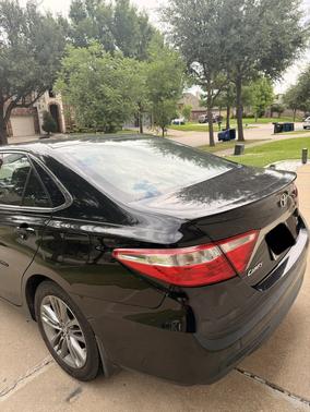 Black 2015 Toyota Camry SE