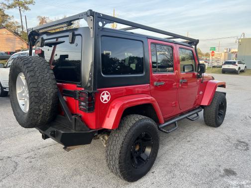 Photo 4 of 14 of 2014 Jeep Wrangler Unlimited Freedom Edition