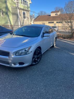 Silver 2014 Nissan Maxima SV