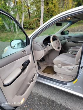 2004 Toyota Sienna LE