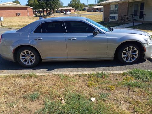 Silver 2015 Chrysler 300 Limited
