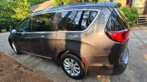 Gray 2017 Chrysler Pacifica Touring-L