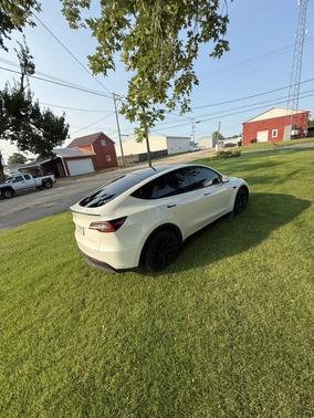 White 2022 Tesla Model Y Long Range