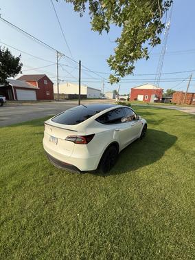 White 2022 Tesla Model Y Long Range