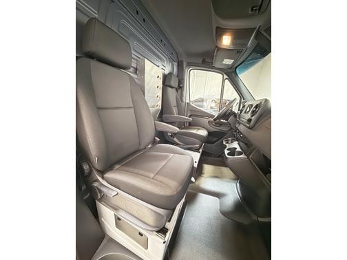 2024 Mercedes-Benz Sprinter 2500 Standard Roof