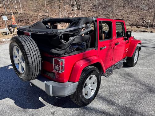 2011 Jeep Wrangler Unlimited Sahara
