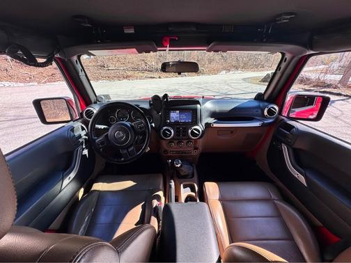 2011 Jeep Wrangler Unlimited Sahara