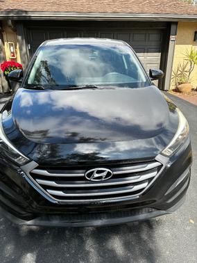 2018 Hyundai TUCSON SE