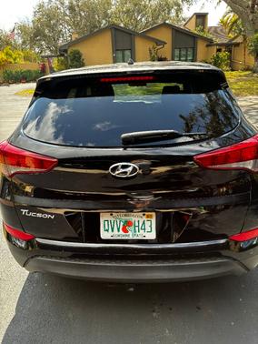2018 Hyundai TUCSON SE