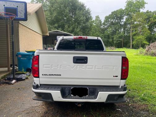 White 2022 Chevrolet Colorado Z71