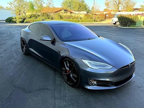 2019 Tesla Model S Performance