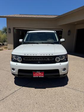White 2013 Land Rover Range Rover Sport HSE