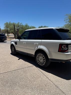 White 2013 Land Rover Range Rover Sport HSE