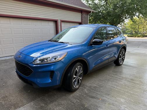 2021 Ford Escape SE Hybrid