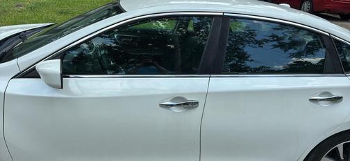 White 2016 Nissan Altima 2.5 SV
