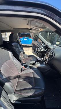 Blue 2011 Nissan Juke SL