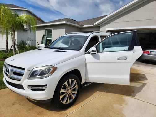 White 2015 Mercedes-Benz GL-Class GL 450 4MATIC