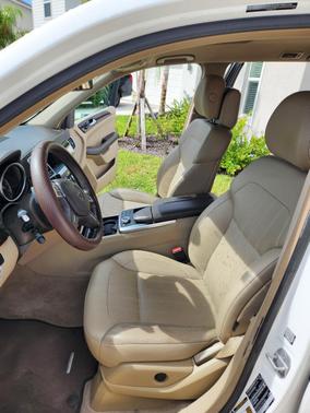 White 2015 Mercedes-Benz GL-Class GL 450 4MATIC