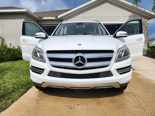 White 2015 Mercedes-Benz GL-Class GL 450 4MATIC