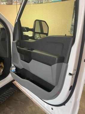 White 2024 Ford F-250 XL