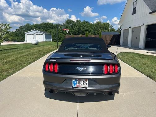2017 Ford Mustang EcoBoost Premium
