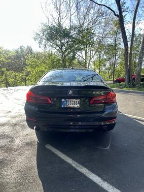 Gray 2019 BMW 530 i xDrive