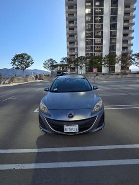 Silver 2010 Mazda Mazda3 i Sport