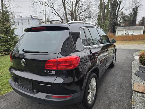 2012 Volkswagen Tiguan SE