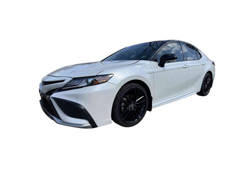 White 2024 Toyota Camry XSE V6