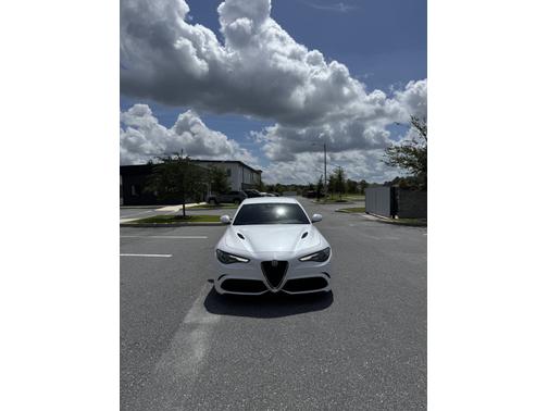 2017 Alfa Romeo Giulia Quadrifoglio