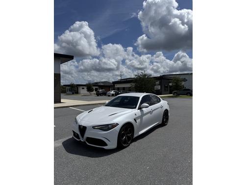 2017 Alfa Romeo Giulia Quadrifoglio