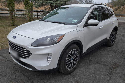 2022 Ford Escape PHEV Titanium