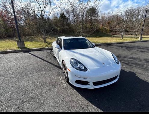 2016 Porsche Panamera Panamera 4