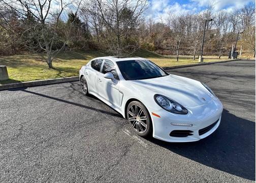 2016 Porsche Panamera Panamera 4