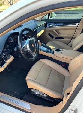 2016 Porsche Panamera Panamera 4