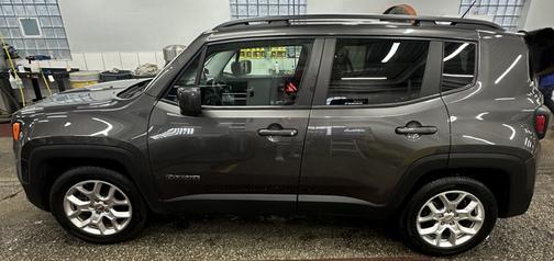 Gray 2016 Jeep Renegade Latitude