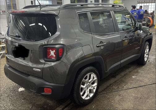 Gray 2016 Jeep Renegade Latitude