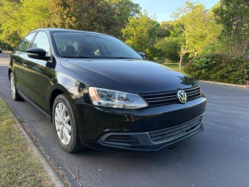 Black 2013 Volkswagen Jetta SE